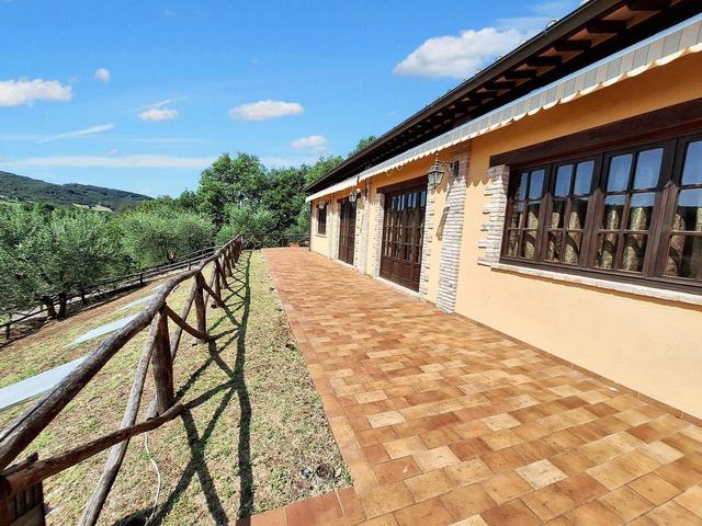 #15016 Struttura ricettiva con centro benessere e campo da golf in vendita - foto 100