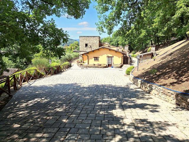 #15016 Struttura ricettiva con centro benessere e campo da golf in vendita - foto 99