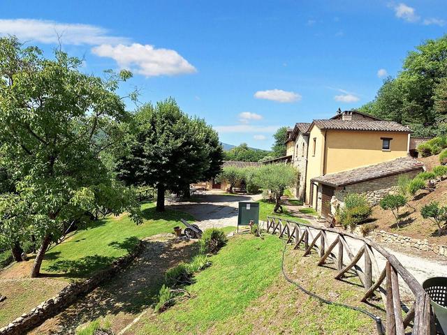 Alberghi in vendita