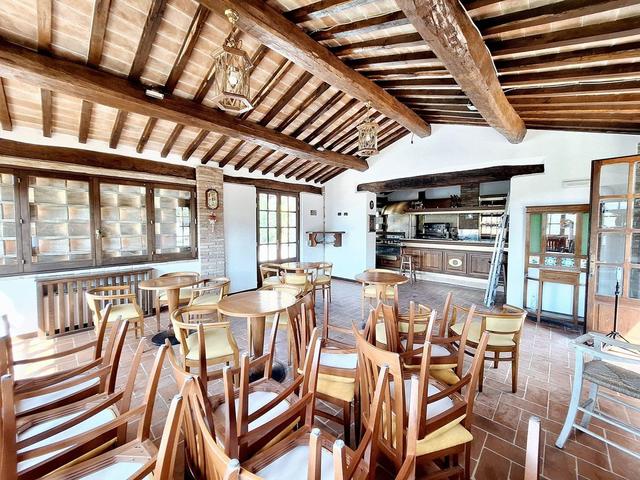 #15016 Struttura ricettiva con centro benessere e campo da golf in vendita - foto 80