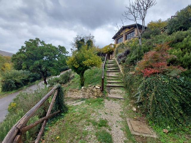 Alberghi in vendita