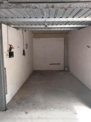Garage in vendita