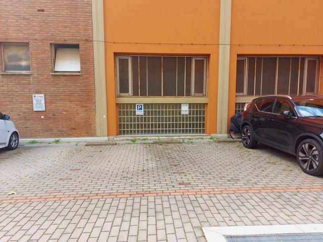 #24537 Ufficio con magazzini e posti auto in centro storico in vendita - foto 9