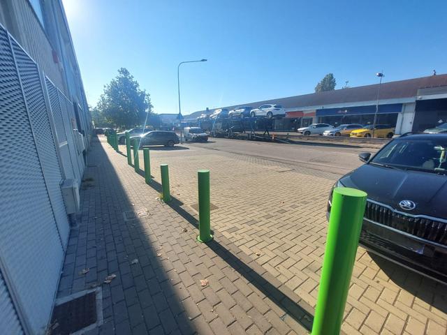 Negozi in vendita