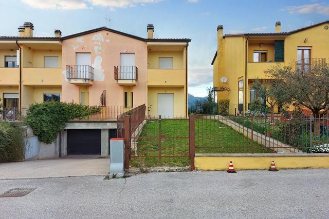 Villette a schiera in vendita