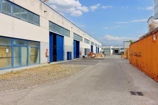 Stabilimenti produttivi in vendita