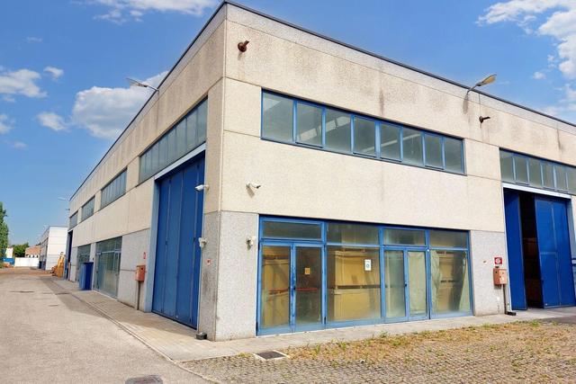 Stabilimenti produttivi in vendita