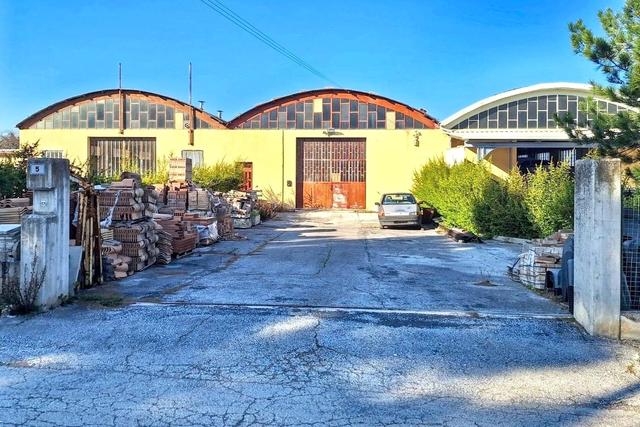 #2515105 Capannone con corte e quota cabina elettrica in vendita - foto 1