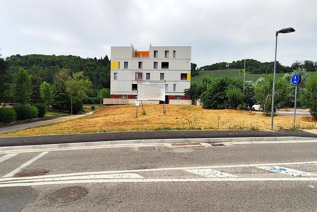 #24078 Area edificabile di 1227 mq in zona residenziale in vendita - foto 9