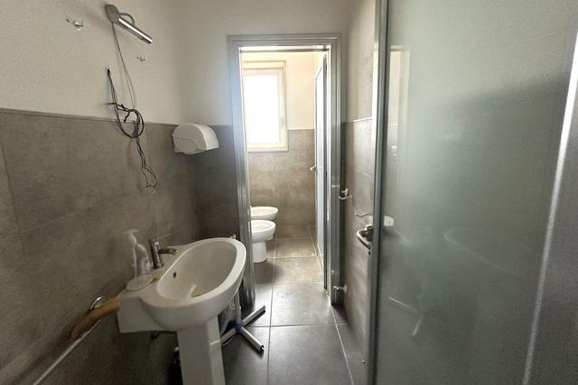 #2639837 Opificio con uffici e cortile privato (part 476) in vendita - foto 14