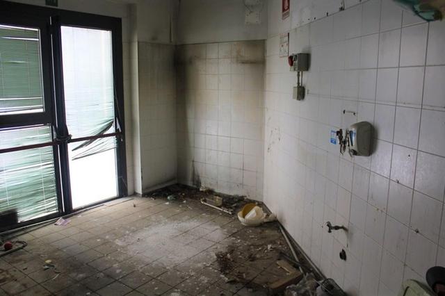 #14893 Tre negozi vicini in edificio polifunzionale in vendita - foto 9