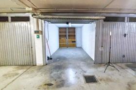 Garage in vendita