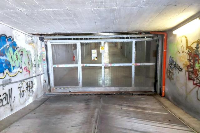 Garage in vendita