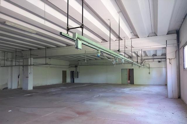 Stabilimenti produttivi in vendita