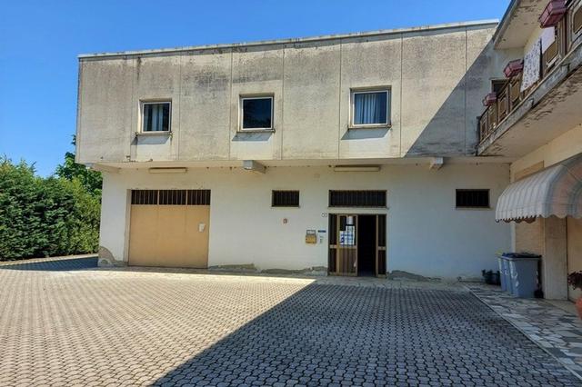 #14759 Laboratorio con zona showroom e uffici in vendita - foto 20