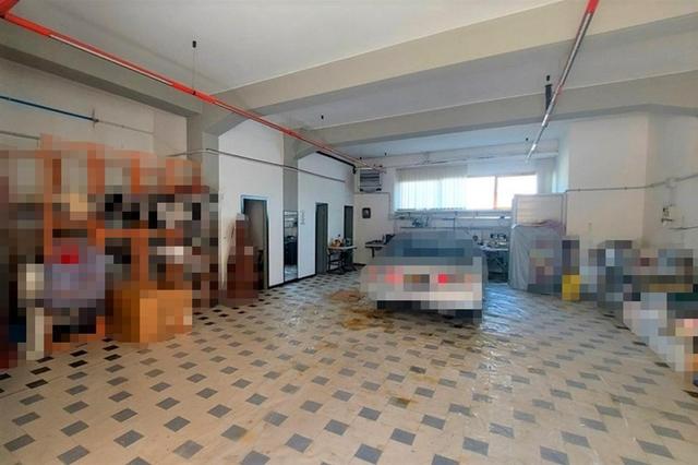 Stabilimenti produttivi in vendita