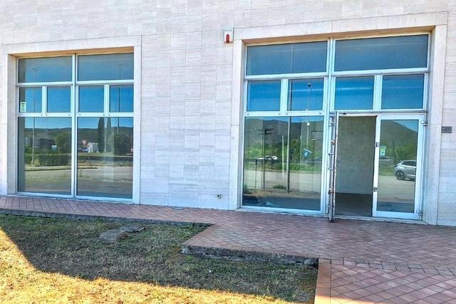 #2536099 Negozio (sub 26) in complesso commerciale in vendita - foto 2