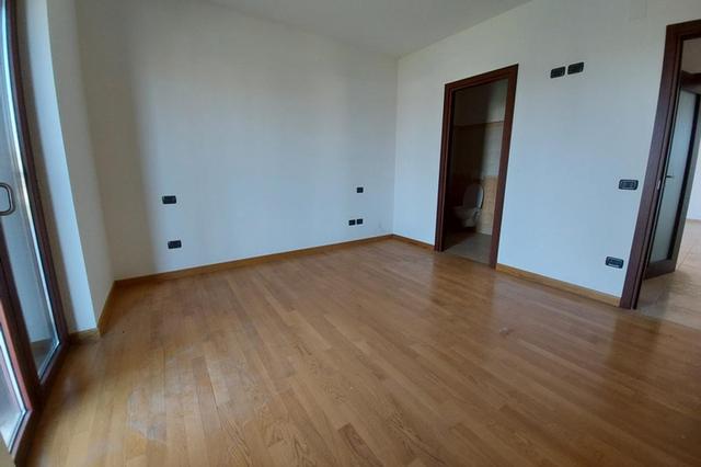 #15880 Ufficio in palazzina (sub 24) e pertinenze in vendita - foto 8