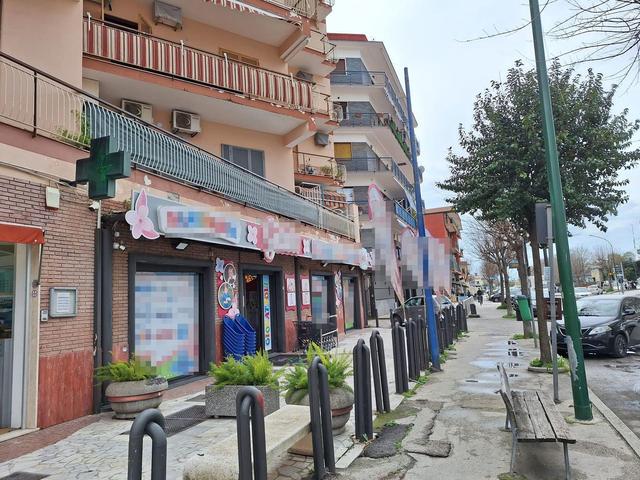 Negozi in vendita