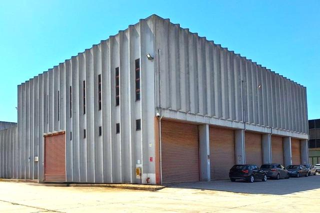 #2639046 Officina meccanica (sub 17) in zona artigianale in vendita - foto 1