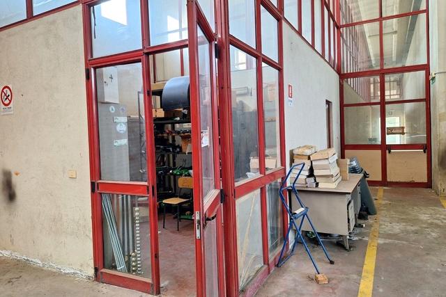 #2639046 Officina meccanica (sub 17) in zona artigianale in vendita - foto 4