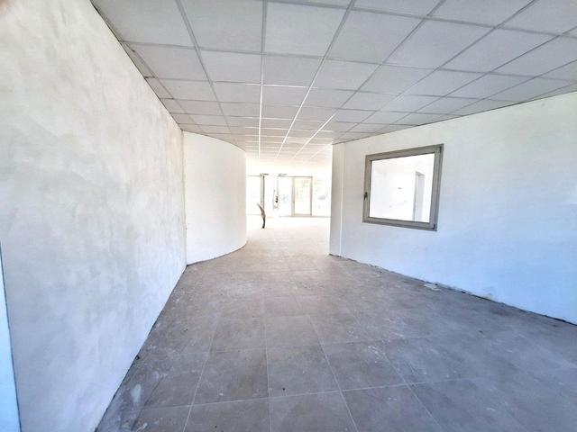 #2536692 Locale commerciale con pertienze in vendita - foto 11
