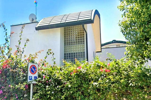 Posti auto in vendita