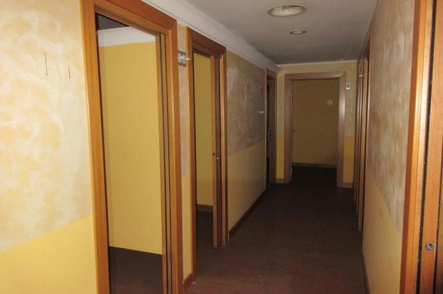 Negozi in vendita