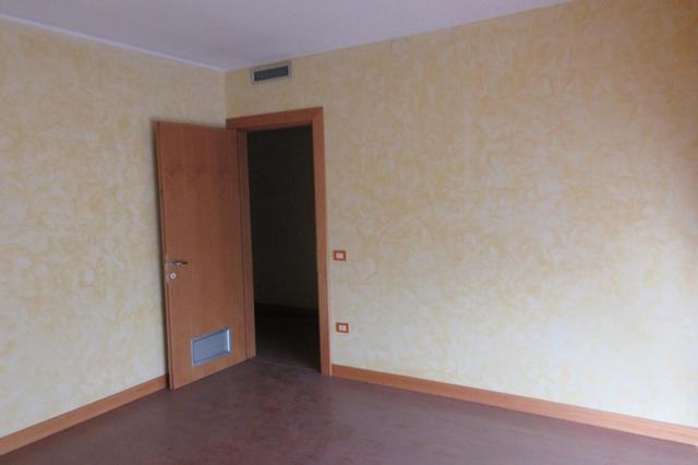 #14870 Locale commerciale piano terra e primo in vendita - foto 10