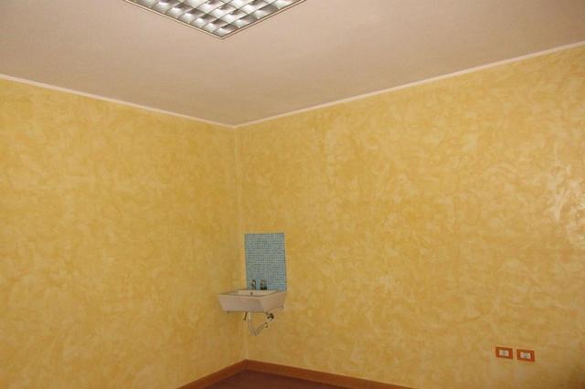 Negozi in vendita
