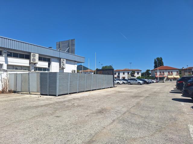 #2537114 Ampio capannone commerciale con abitazione custode in vendita - foto 2