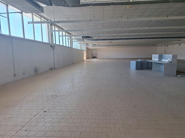 #2537114 Ampio capannone commerciale con abitazione custode in vendita - foto 5