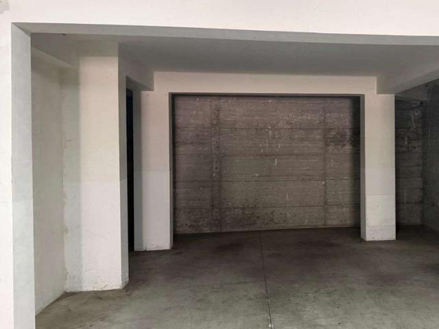 Garage in vendita