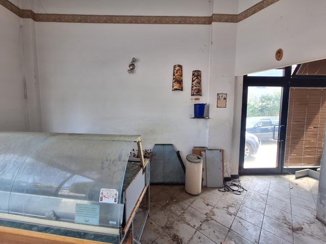 Negozi in vendita