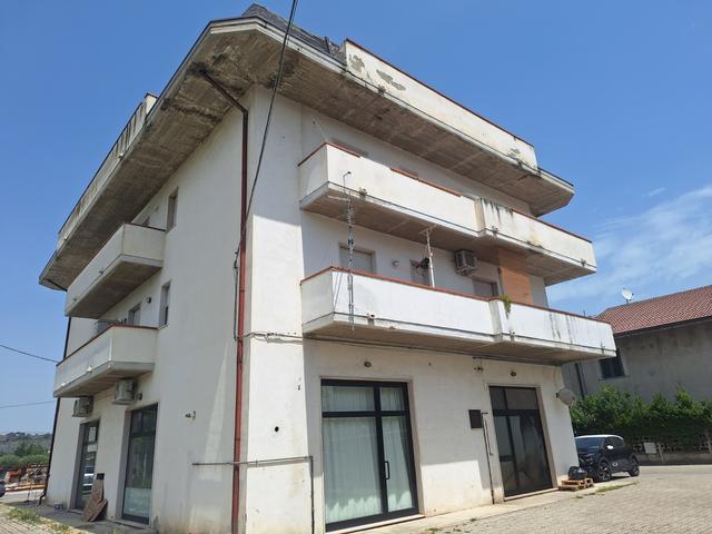 Negozi in vendita