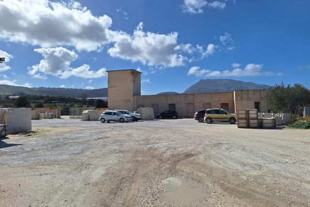 Stabilimenti produttivi in vendita