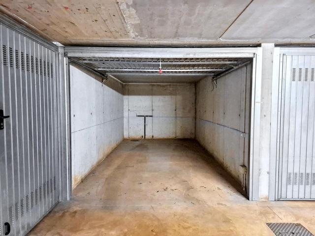 Garage in vendita