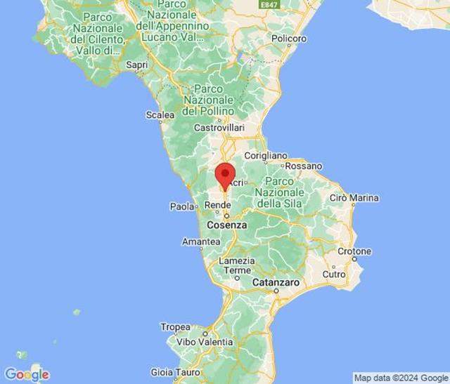 Magazzini in vendita