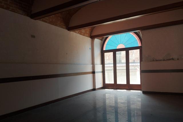 #2536282 Locale commerciale ex ristorante con area esterna privata in vendita - foto 3