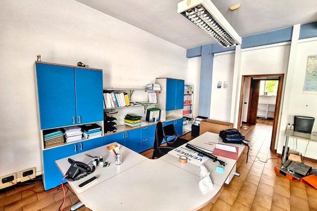 #2536872 Locale commerciale con posto auto scoperto in vendita - foto 3
