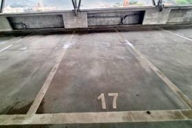 Posti auto in vendita