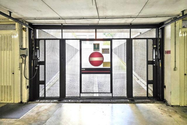 Garage in vendita