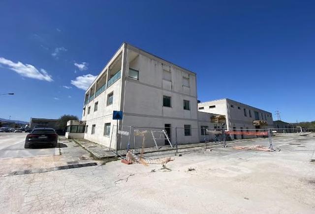 #2537665 Complesso industriale con uffici, magazzini e ampi piazzali in vendita - foto 14