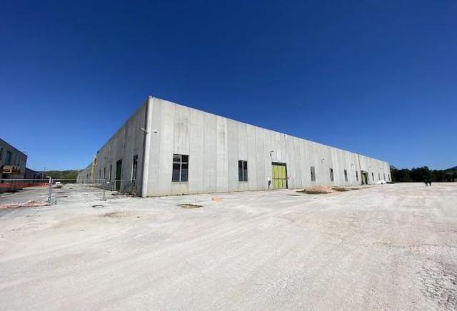 Stabilimenti produttivi in vendita