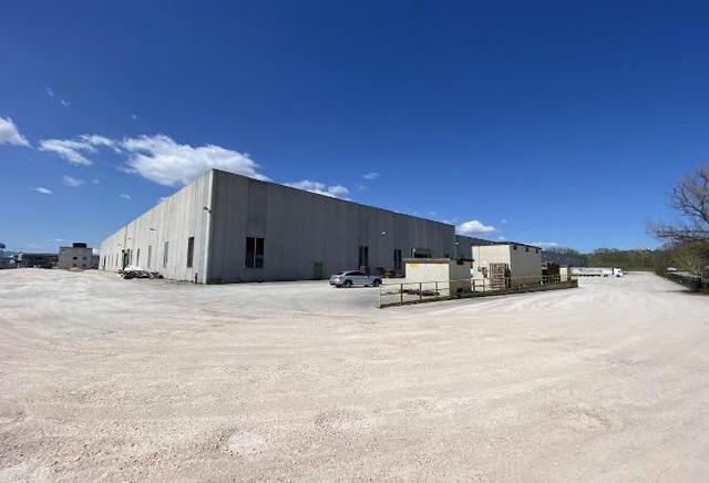 #2537665 Complesso industriale con uffici, magazzini e ampi piazzali in vendita - foto 3