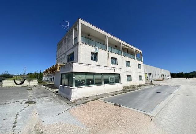 Stabilimenti produttivi in vendita