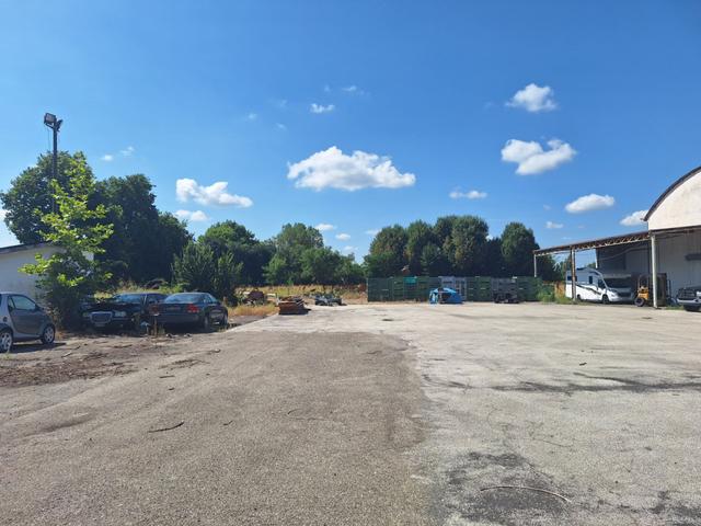 #2537115 Capannone industriale con ampia corte in vendita - foto 3