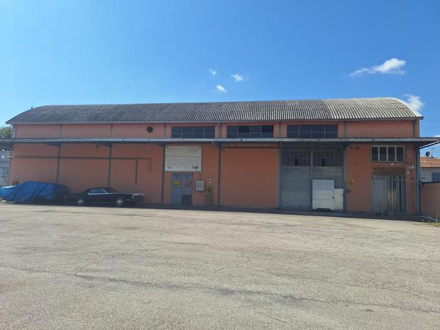 #2537115 Capannone industriale con ampia corte in vendita - foto 1