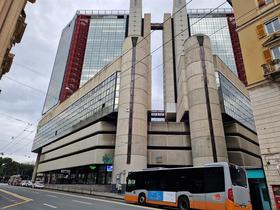 Uffici entro 500 mq in vendita