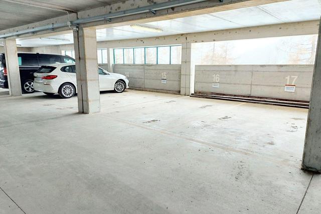 Posti auto in vendita